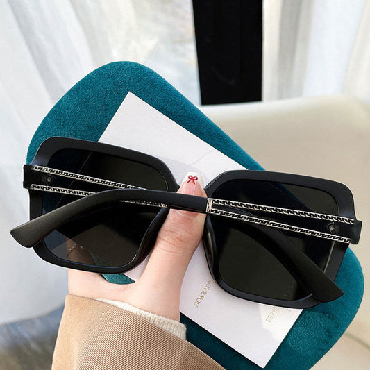 UV-Protective Sunglasses with Retro Square Frame